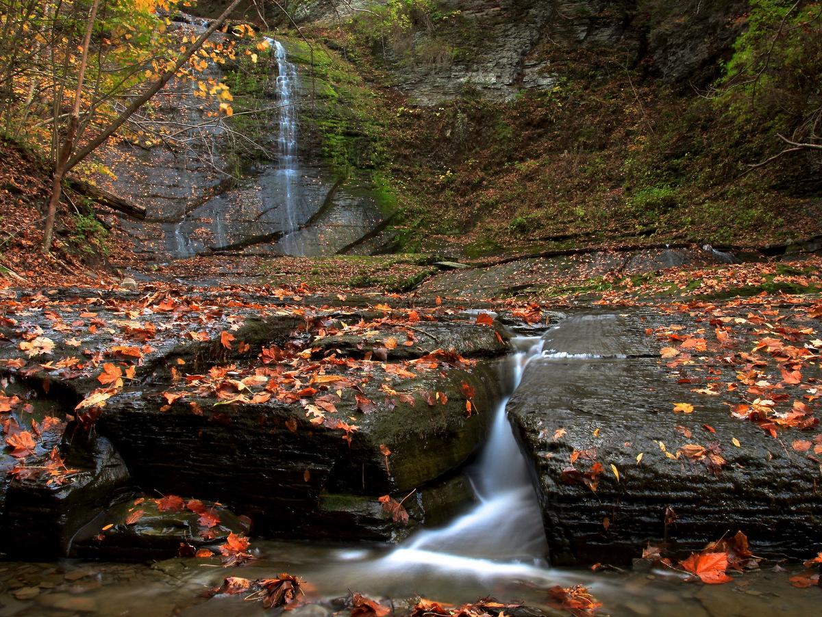 A slowly trickling waterfall 